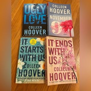 Great condition Colleen Hoover book bundle!!!!!!